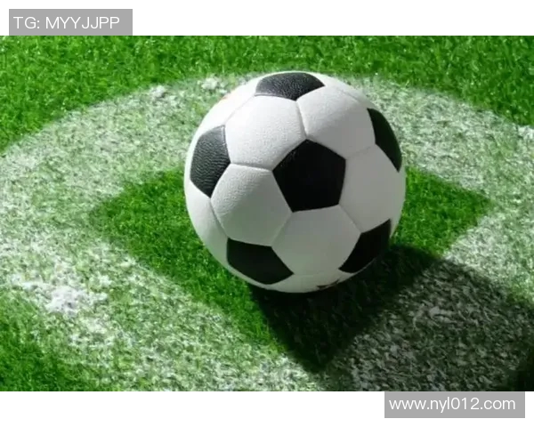 小辫足球明星的崛起与成就揭秘:从草根到世界舞台的精彩故事