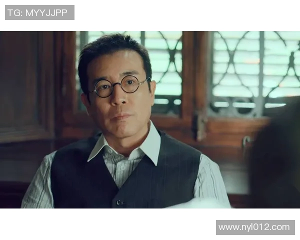 平头足球球星的成长历程与赛场荣耀背后的坚韧精神 平头足球球星的成长历程与赛场荣耀背后的坚韧精神