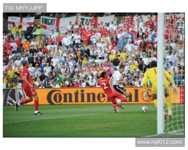 欧洲杯足球肥包球星卡收藏热潮掀起球迷激情打造经典回忆