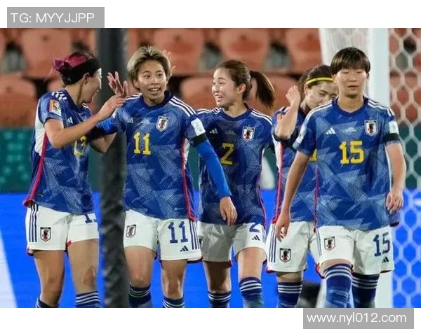 日本足球巨星闪耀绿茵场展现技艺与精神力量